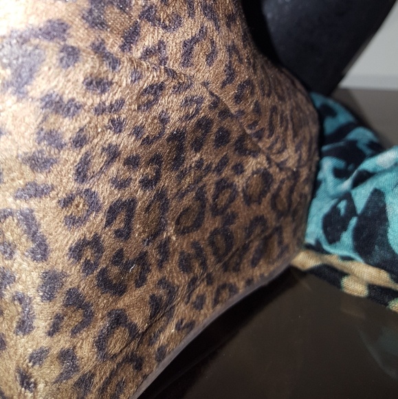 Shoes - Picture 6 of 6